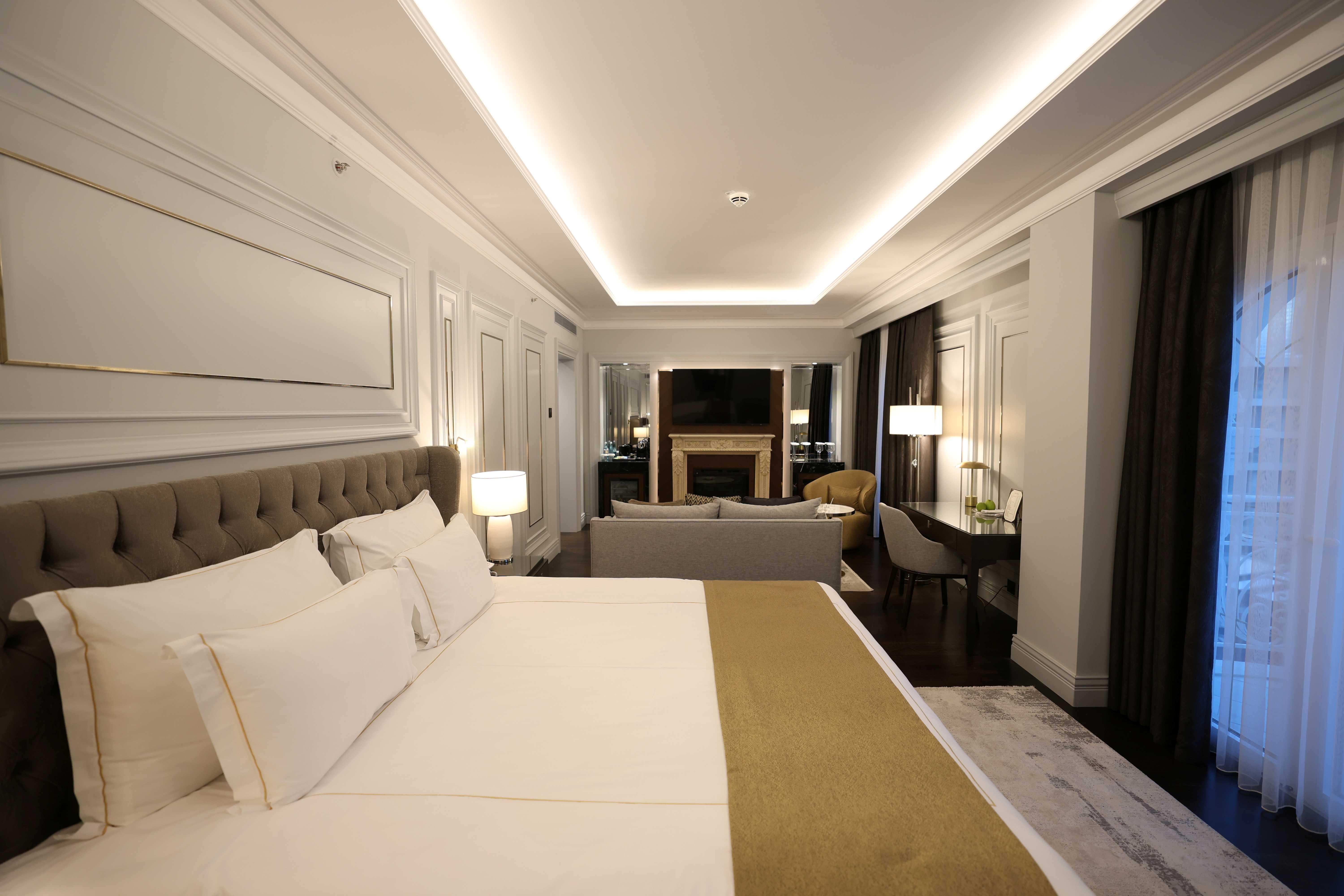 Prestige Deluxe King Room
